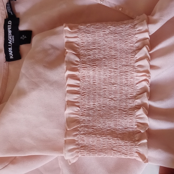 🪷 Karl Lagerfeld Paris Blush Pearl Neck Blouse Size S. - Picture 9 of 12